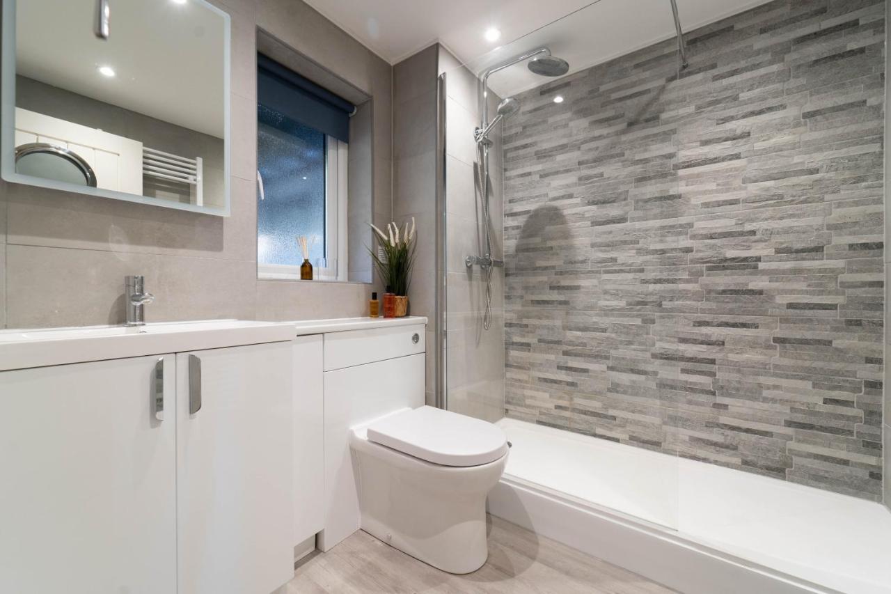 Number One - Stones Court Villa เซนต์ไอฟส์ ภายนอก รูปภาพ