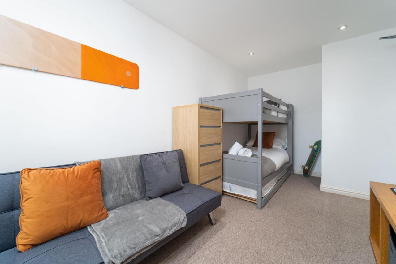Number One - Stones Court Villa เซนต์ไอฟส์ ภายนอก รูปภาพ