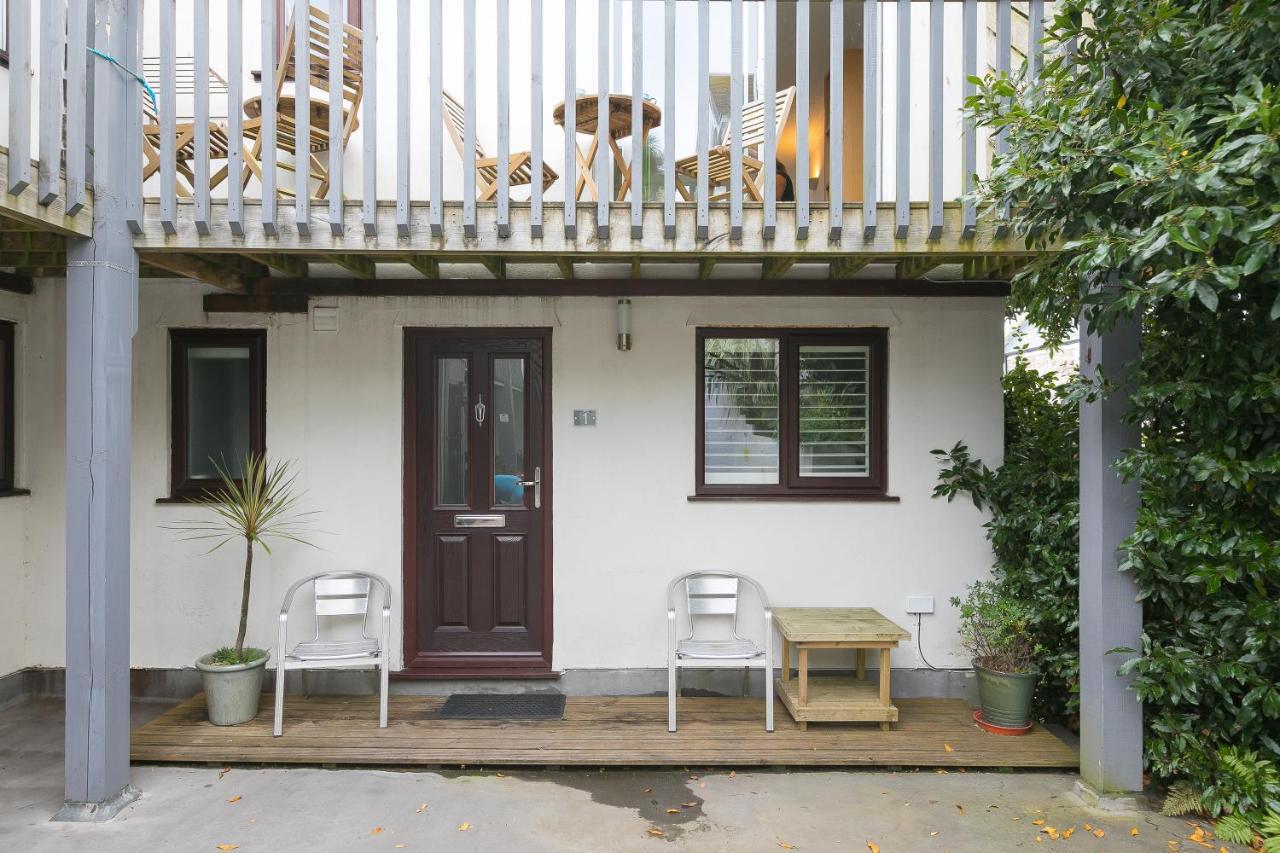 Number One - Stones Court Villa เซนต์ไอฟส์ ภายนอก รูปภาพ
