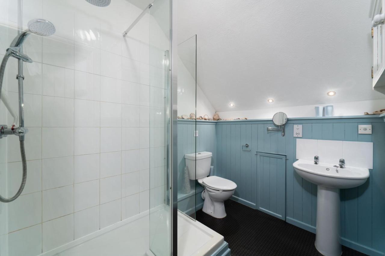 Number One - Stones Court Villa เซนต์ไอฟส์ ภายนอก รูปภาพ